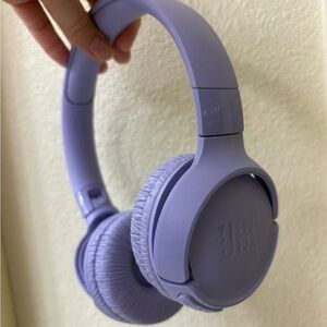 JBL Tune 520BT Wireless On-Ear Headphones